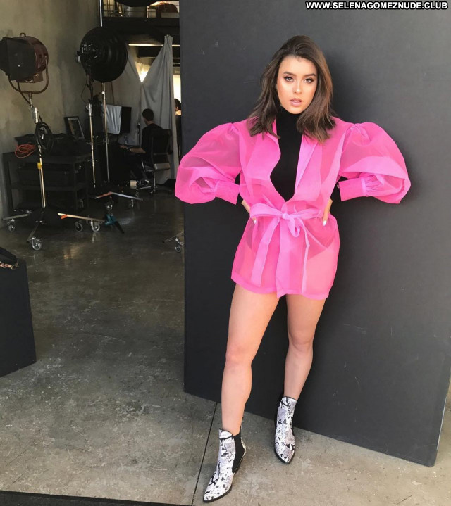 Kalani Hilliker No Source Beautiful Babe Posing Hot Celebrity Sexy