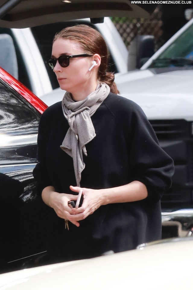 Rooney Mara No Source Celebrity Beautiful Posing Hot Babe Sexy