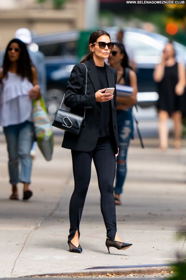 Katie Holmes No Source Posing Hot Sexy Beautiful Celebrity Babe