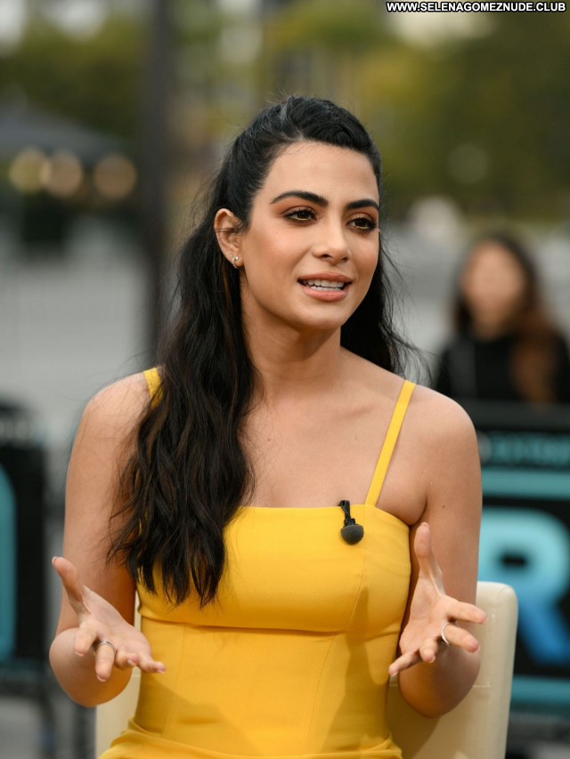 Emeraude Toubia No Source  Posing Hot Beautiful Celebrity Babe Sexy