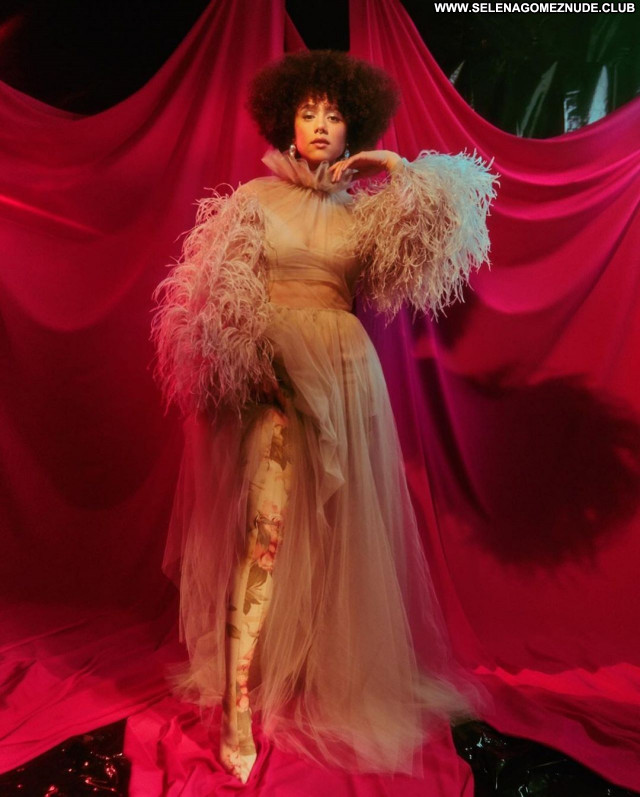 Nathalie Emmanuel No Source Babe Sexy Beautiful Posing Hot Celebrity