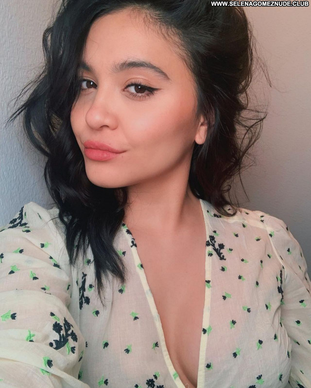 Stella Hudgens No Source Sexy Beautiful Posing Hot Babe Celebrity