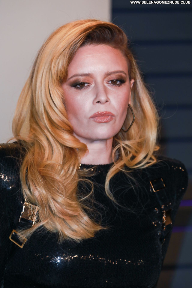 Natasha Lyonne No Source Celebrity Babe Beautiful Sexy Posing Hot