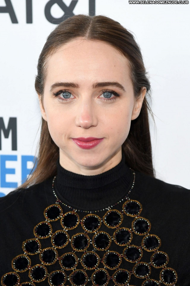 Zoe Kazan No Source Celebrity Beautiful Babe Posing Hot Sexy