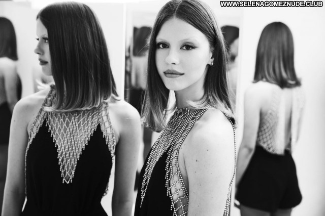 Mia Goth No Source Posing Hot Celebrity Beautiful Sexy Babe