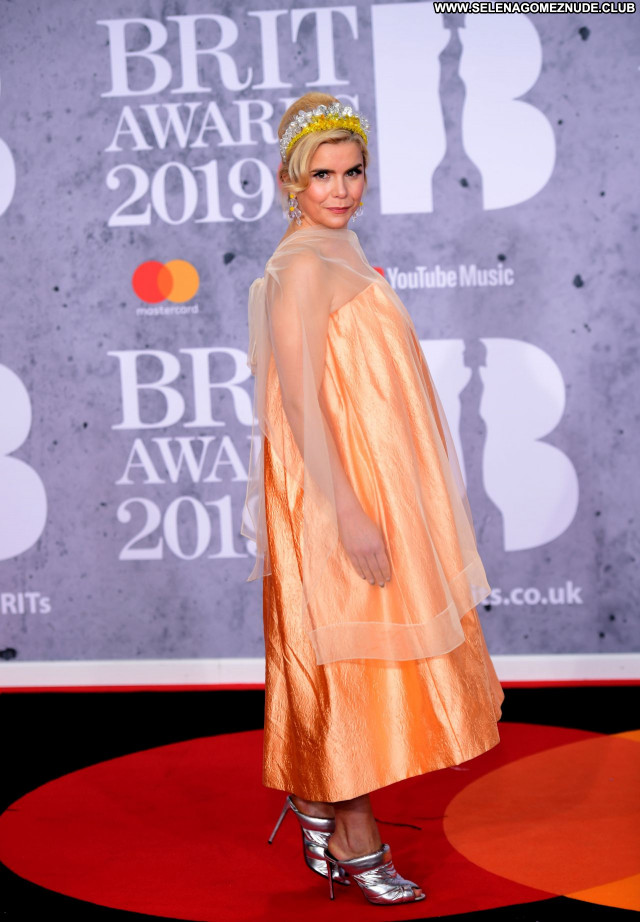 Paloma Faith No Source Babe Sexy Posing Hot Beautiful Celebrity