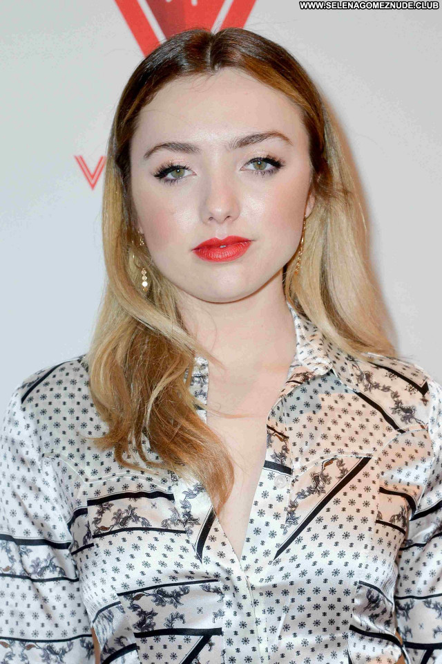 Peyton List No Source Beautiful Sexy Posing Hot Babe Celebrity