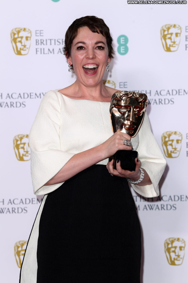 Olivia Colman No Source Posing Hot Beautiful Celebrity Babe Sexy