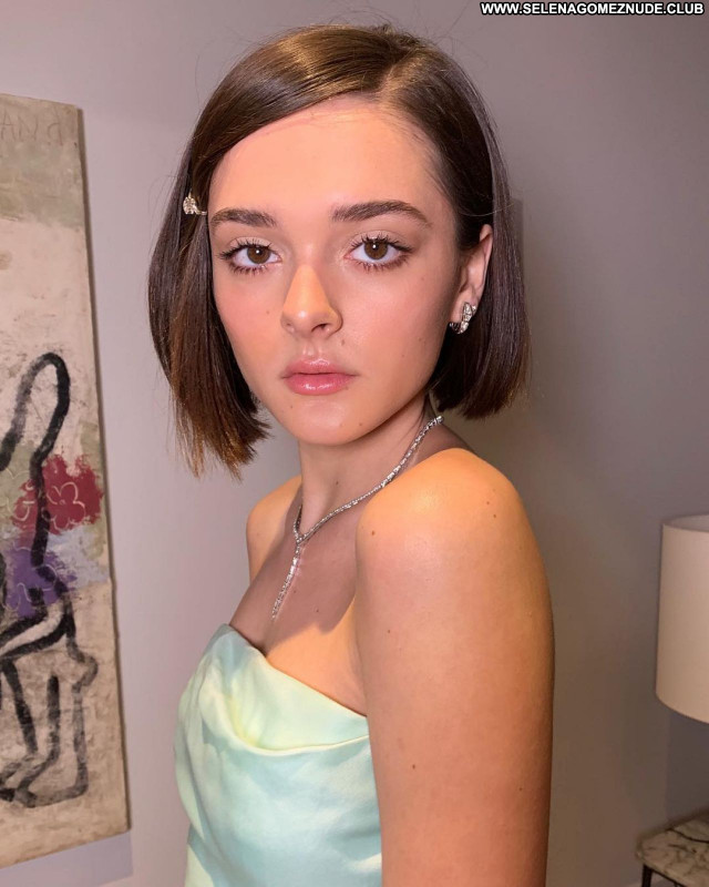 Charlotte Lawrence No Source  Babe Celebrity Beautiful Posing Hot Sexy