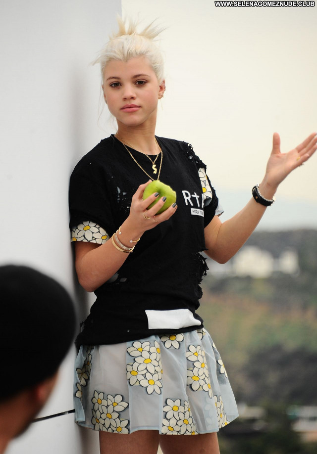 Sofia Richie No Source Celebrity Beautiful Sexy Babe Posing Hot