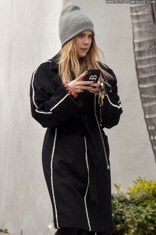 Ashley Benson No Source Beautiful Babe Sexy Posing Hot Celebrity