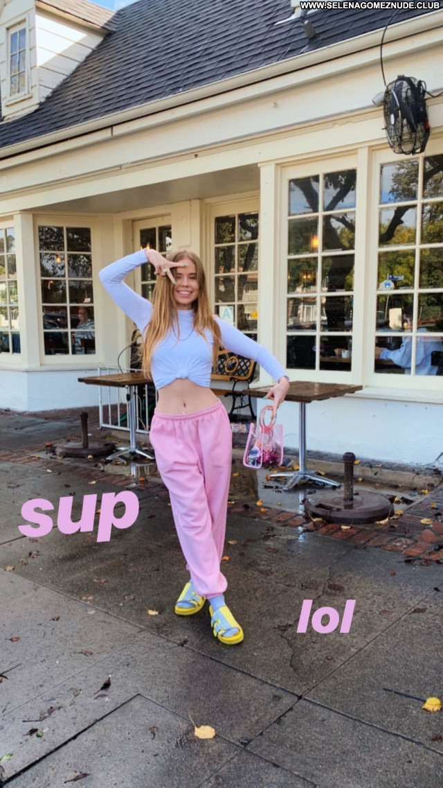 Lexee Smith No Source Babe Sexy Posing Hot Beautiful Celebrity