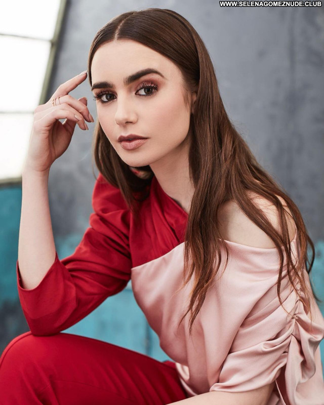 Lily Collins No Source Babe Celebrity Beautiful Sexy Posing Hot