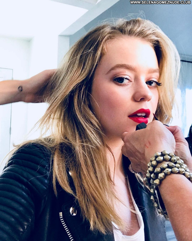 Jade Pettyjohn No Source Babe Beautiful Posing Hot Sexy Celebrity