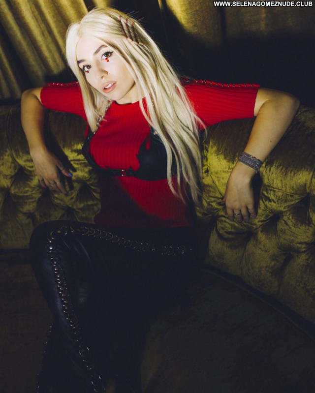 Ava Max No Source Posing Hot Celebrity Sexy Beautiful Babe