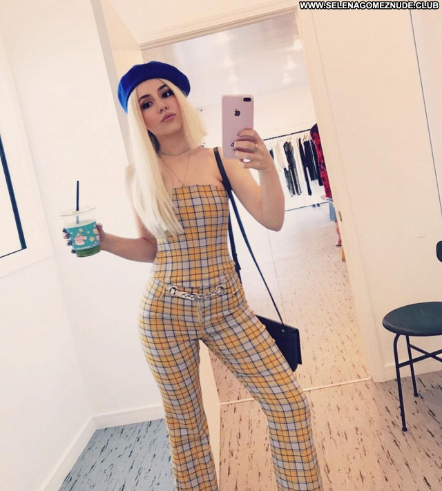 Ava Max No Source Celebrity Babe Posing Hot Beautiful Sexy