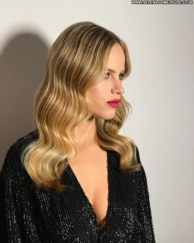 Halston Sage No Source Celebrity Sexy Posing Hot Babe Beautiful