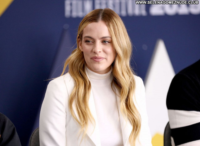 Riley Keough Sexy Posing Hot Celebrity Beautiful Babe