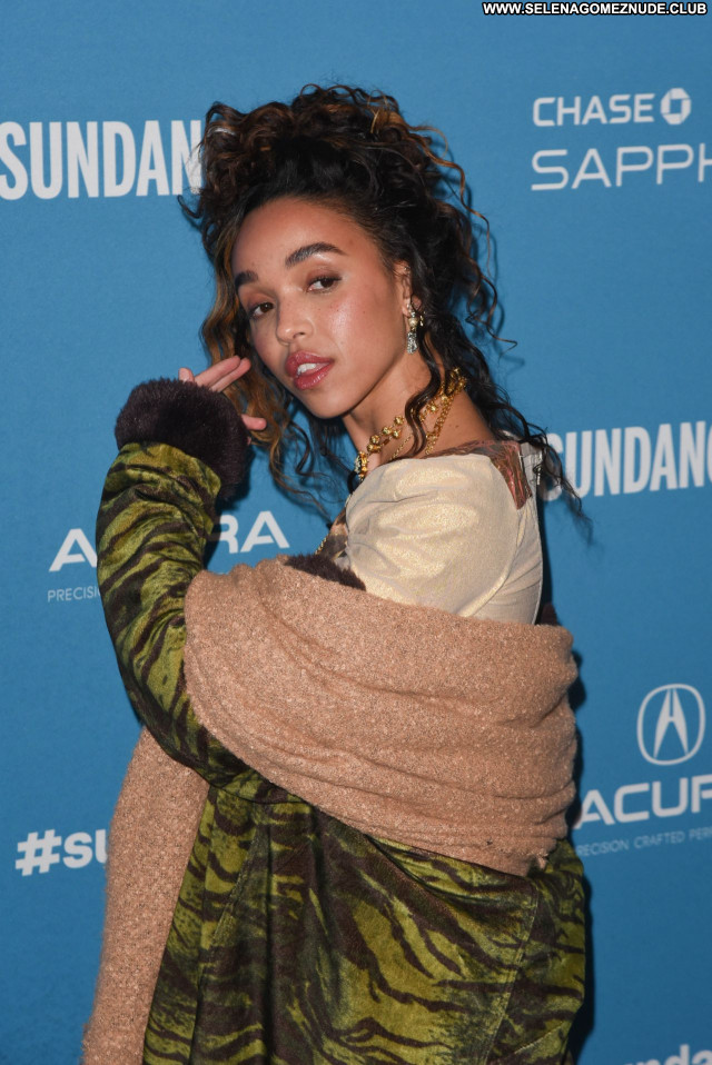 Fka Twigs No Source Babe Beautiful Sexy Celebrity Posing Hot