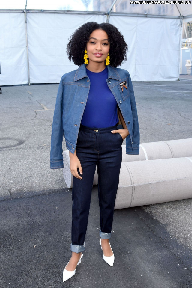 Yara Shahidi No Source Posing Hot Sexy Babe Celebrity Beautiful