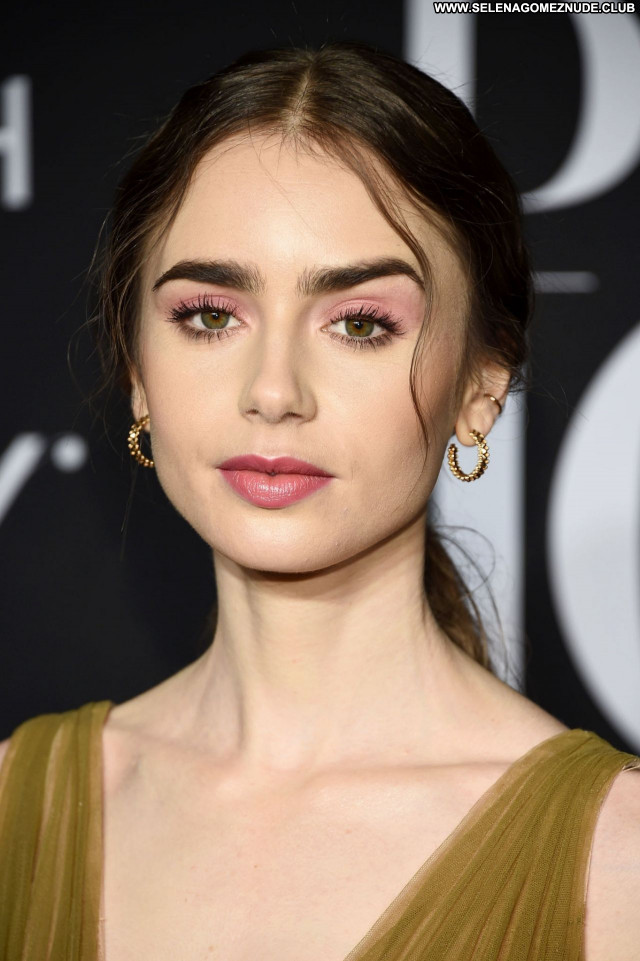 Lily Collins No Source Babe Beautiful Sexy Posing Hot Celebrity