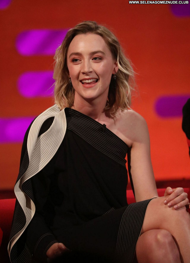 Saoirse Ronan No Source Sexy Babe Beautiful Celebrity Posing Hot