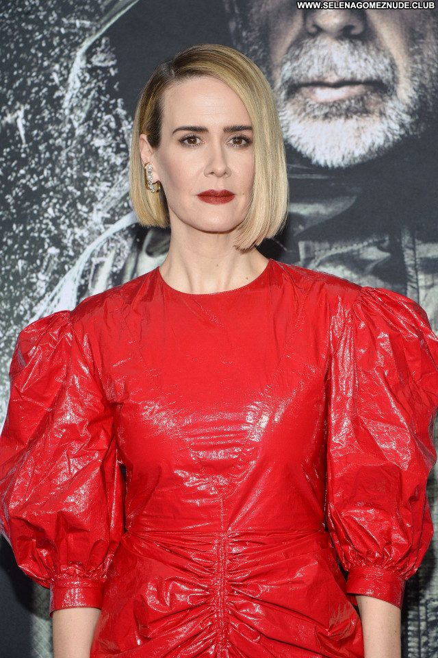 Sarah Paulson No Source Posing Hot Sexy Celebrity Beautiful Babe