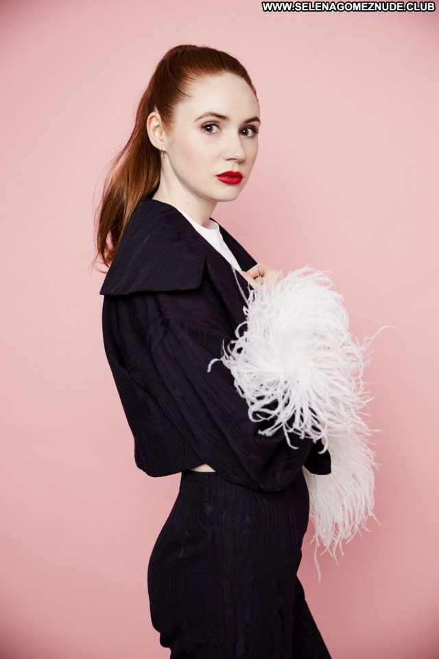 Karen Gillan No Source Babe Posing Hot Sexy Beautiful Celebrity