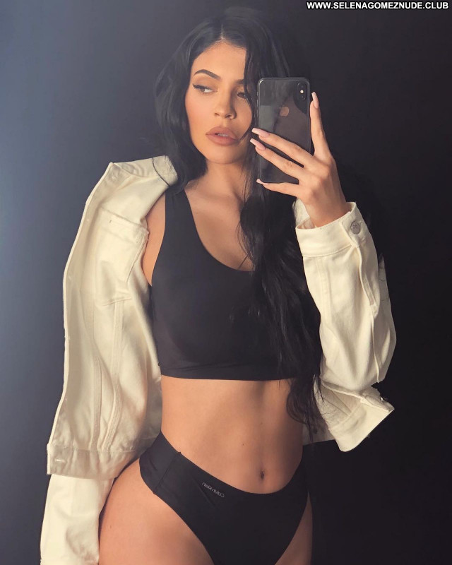 Kylie Jenner No Source Celebrity Babe Beautiful Sexy Posing Hot