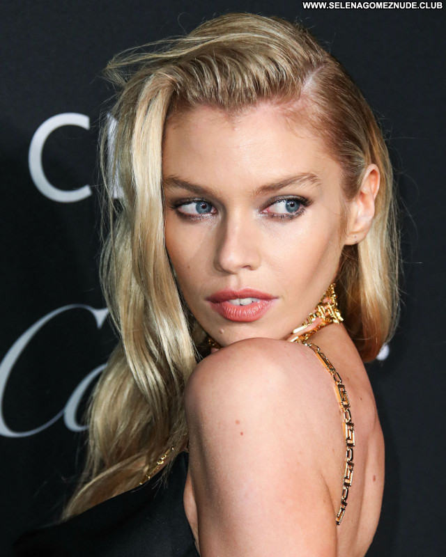 Stella Maxwell No Source Sexy Celebrity Babe Beautiful Posing Hot