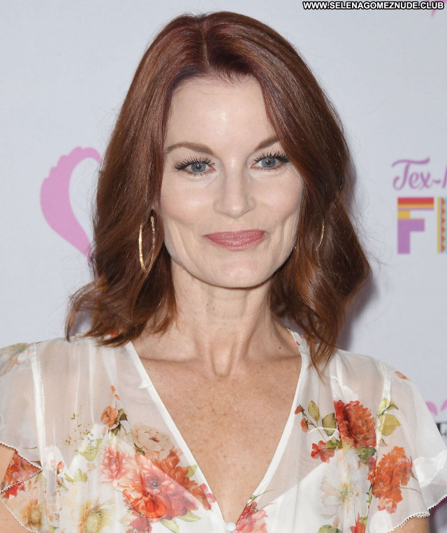 Laura Leighton No Source Beautiful Posing Hot Celebrity Sexy Babe