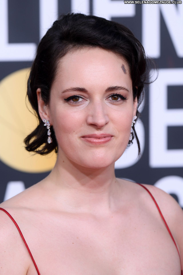 Phoebe Waller No Source  Celebrity Beautiful Sexy Babe Posing Hot