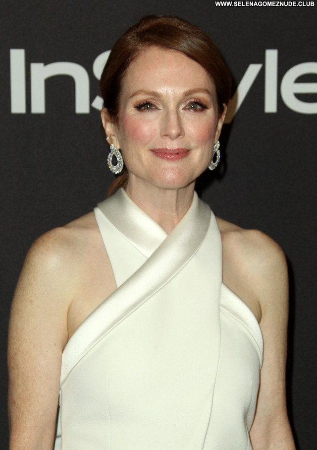 Julianne Moore No Source Celebrity Beautiful Posing Hot Sexy Babe