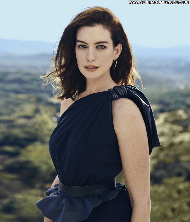 Anne Hathaway No Source Babe Beautiful Posing Hot Sexy Celebrity