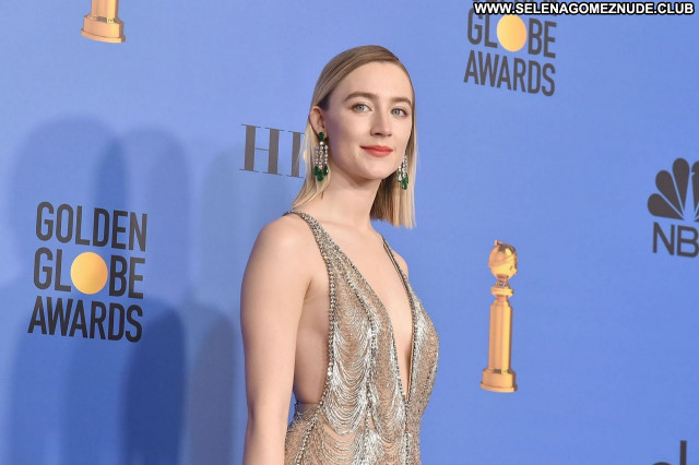 Saoirse Ronan No Source Posing Hot Celebrity Sexy Babe Beautiful