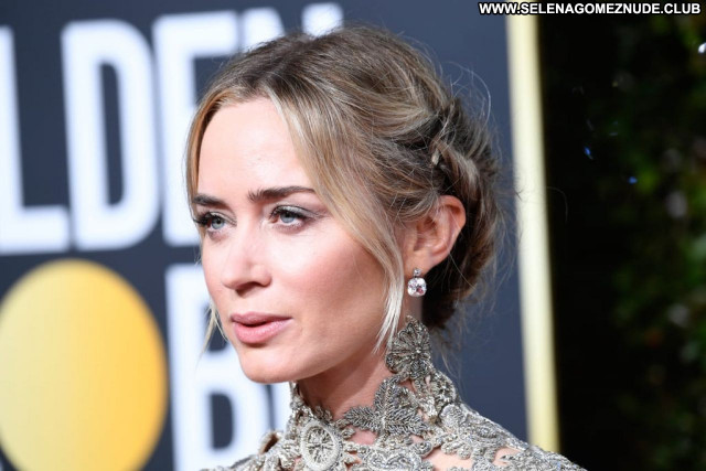 Golden Globe No Source  Celebrity Beautiful Babe Posing Hot Sexy