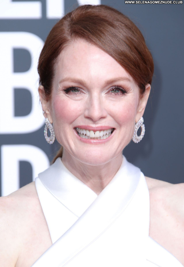 Julianne Moore No Source Celebrity Beautiful Babe Sexy Posing Hot