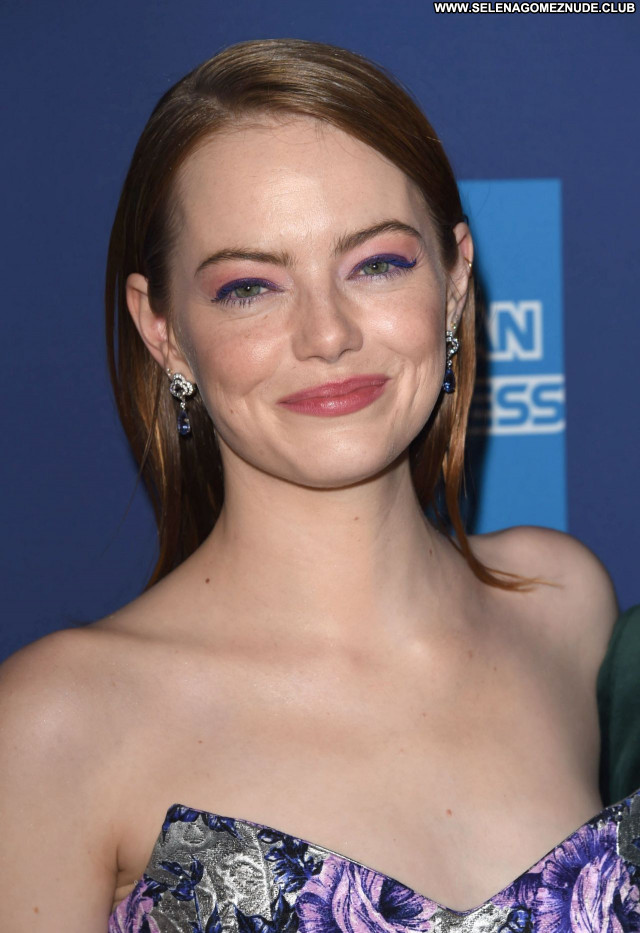 Emma Stone No Source Posing Hot Celebrity Beautiful Babe Sexy