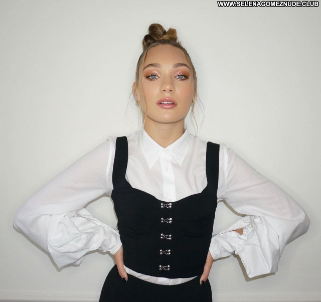 Maddie Ziegler No Source Celebrity Beautiful Babe Posing Hot Sexy