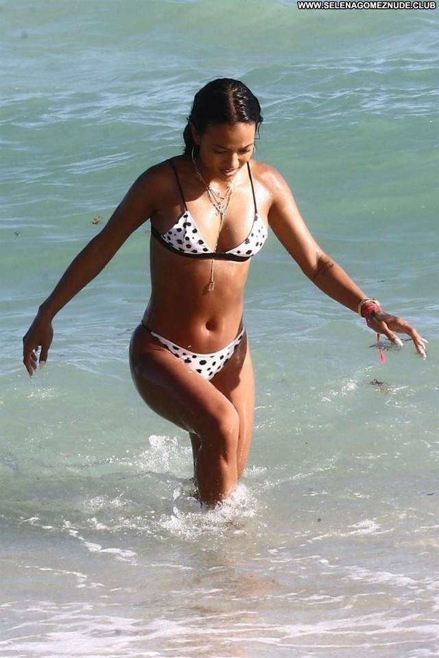 Karrueche Tran No Source  Sexy Celebrity Beautiful Posing Hot Babe