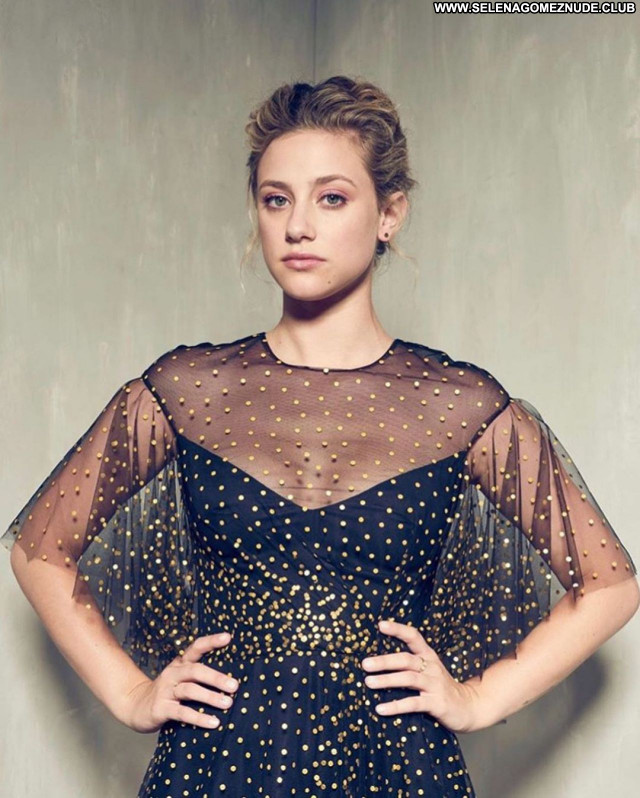 Lili Reinhart No Source Celebrity Beautiful Sexy Posing Hot Babe