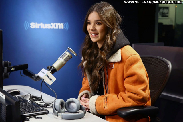 Hailee Steinfeld No Source Beautiful Babe Sexy Celebrity Posing Hot