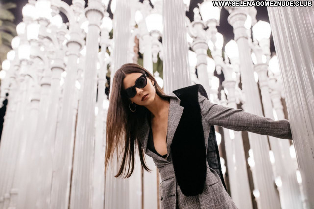 Victoria Justice No Source Celebrity Posing Hot Babe Beautiful Sexy