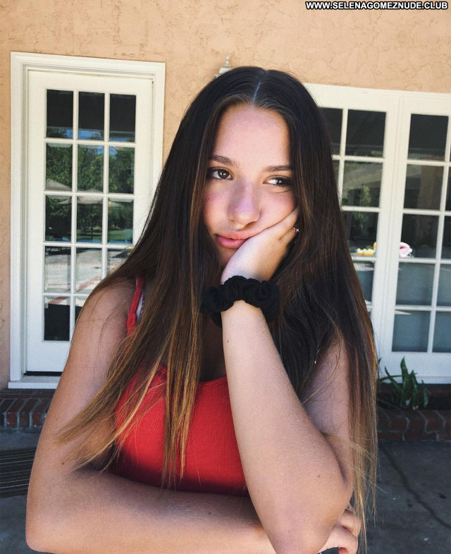 Mackenzie Ziegler No Source Beautiful Posing Hot Babe Sexy Celebrity