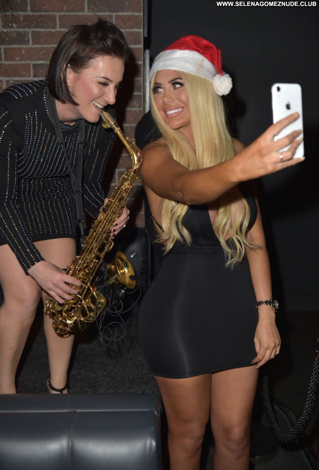 Chloe Ferry No Source Posing Hot Celebrity Beautiful Babe Sexy