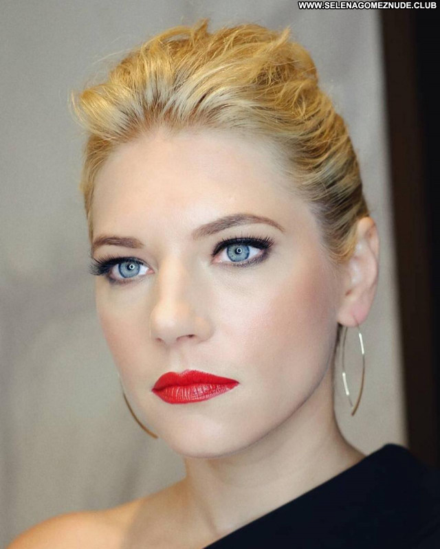 Katheryn Winnick No Source Babe Posing Hot Celebrity Beautiful Sexy