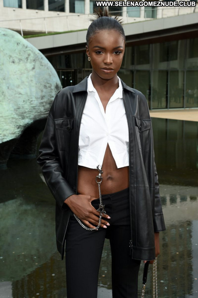 Leomie Anderson No Source Sexy Celebrity Posing Hot Beautiful Babe