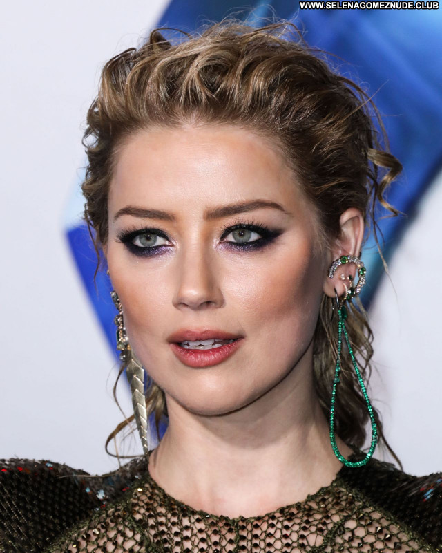 Amber Heard No Source Sexy Babe Posing Hot Beautiful Celebrity
