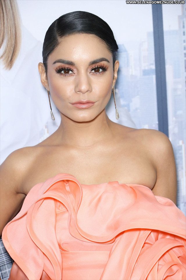 Vanessa Hudgens No Source Babe Celebrity Sexy Beautiful Posing Hot