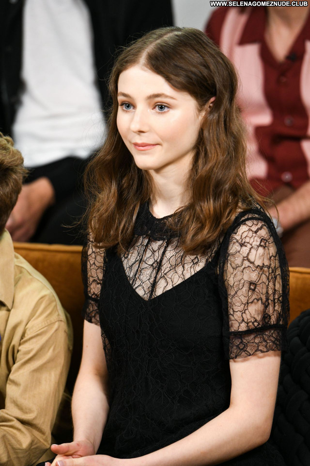 Thomasin Mckenzie No Source Sexy Beautiful Babe Celebrity Posing Hot